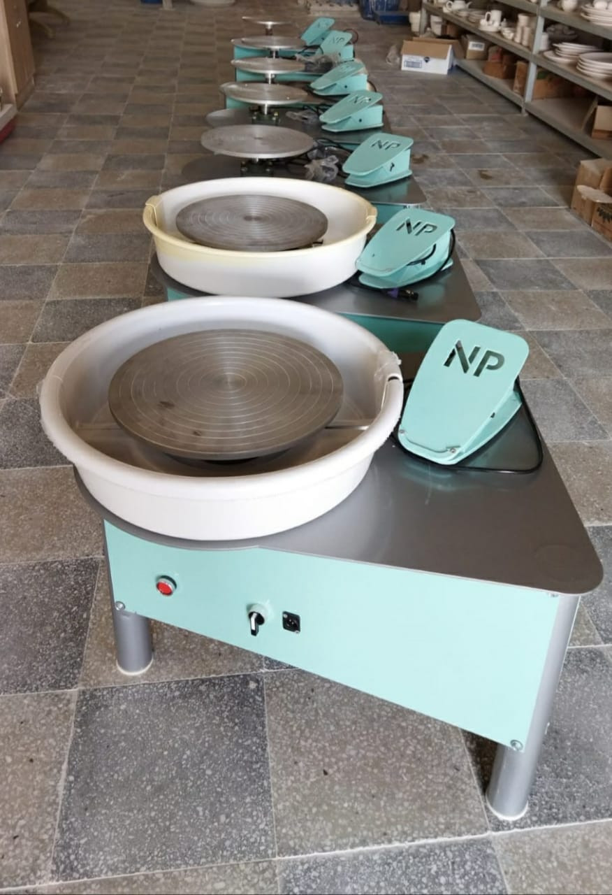 Dulusçu dəzgahı (Nargisporcelain istehsalı)